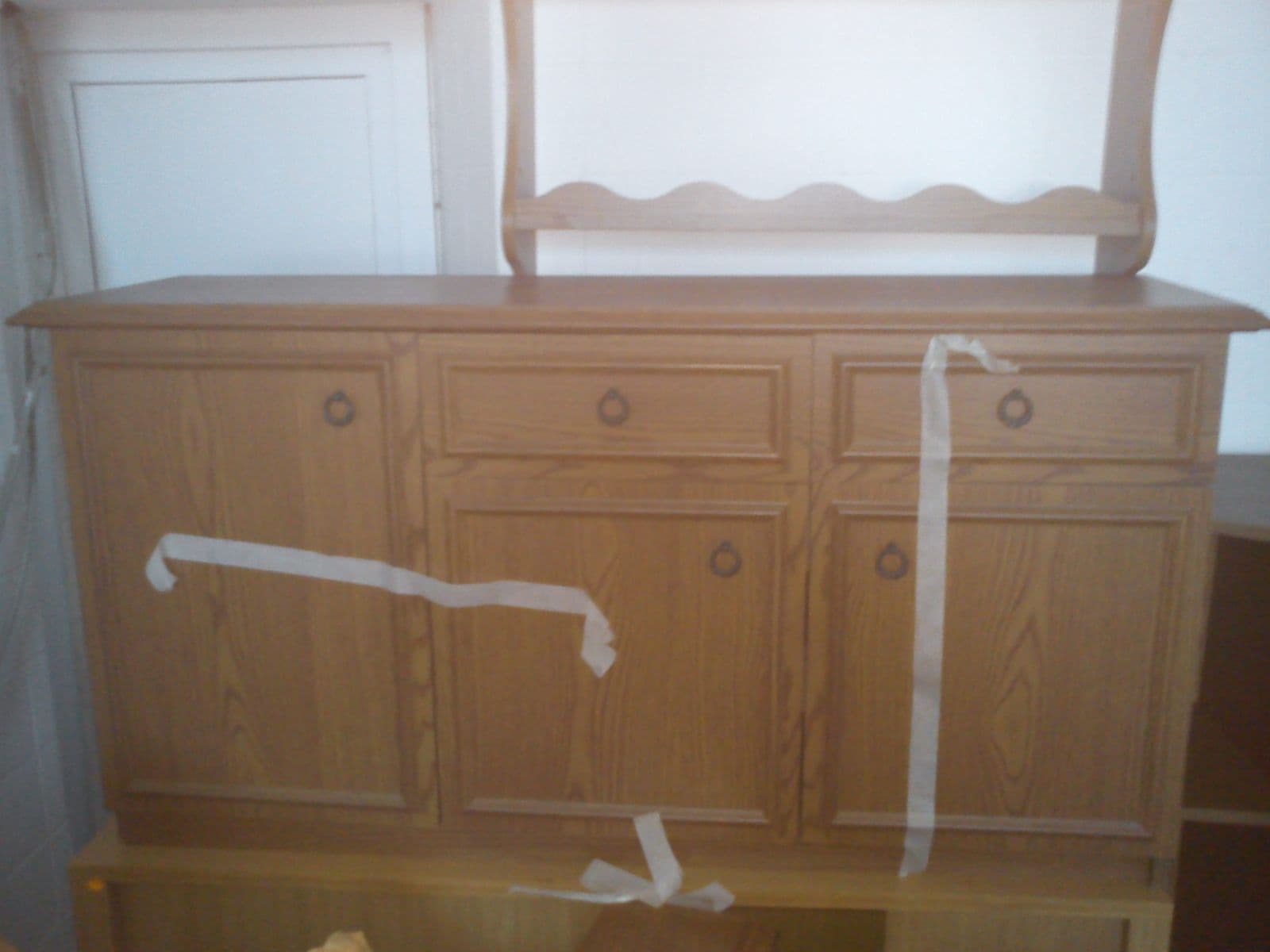 Holz-Sideboard aus dem Sachspendenlager